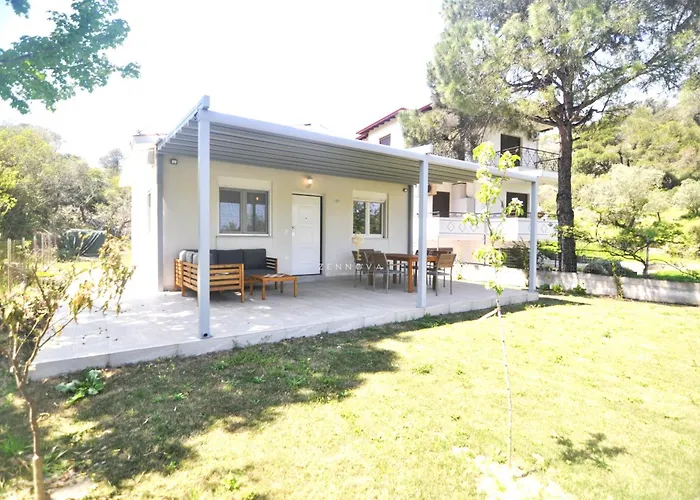 Zennova #29 Garden Family House 沃尔沃罗