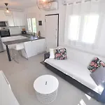 Zennova #29 Garden Family House * 沃尔沃罗